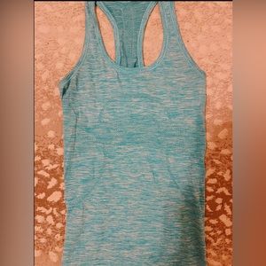 Lululemon swiftly tech